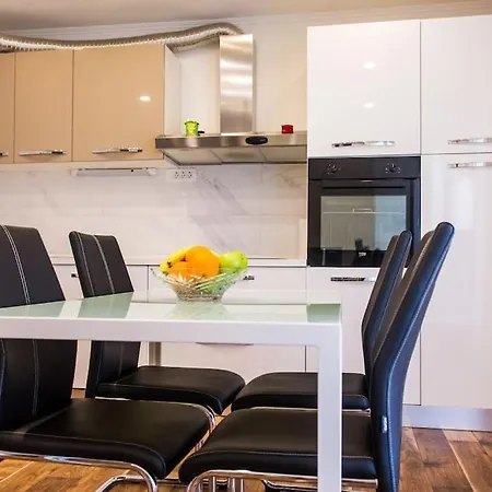 Faith Apartment *