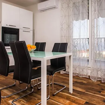 Apartament Faith Split